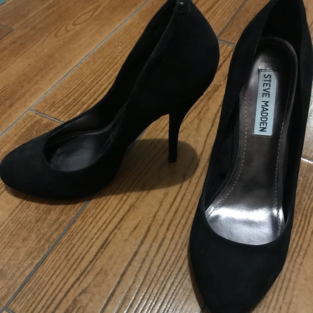 Black Steve Madden heels
